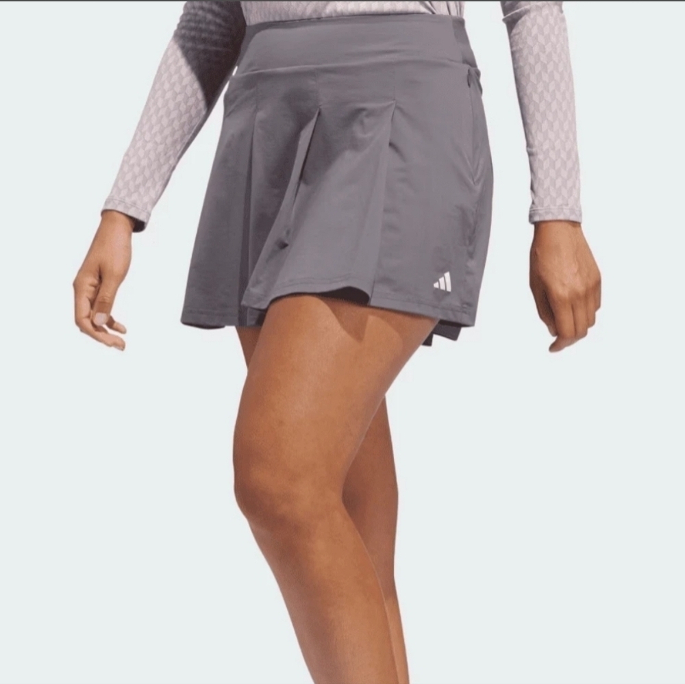 adidas Women's Gray Performance Pleated Skort